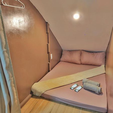 Mactan Airport Hostel At Aashvi Cozy Cabin Lapu-Lapu City Bagian luar foto